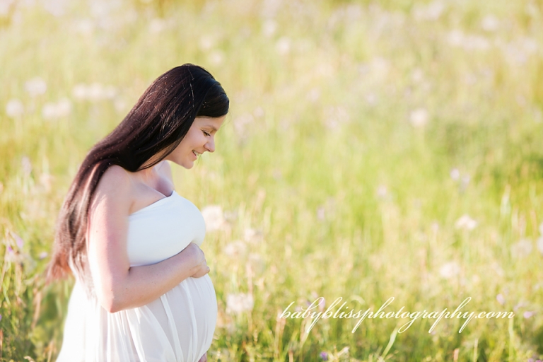 Vernon Maternity Photographer | Baby Bliss Photography | www.babyblissphotography.ca 02