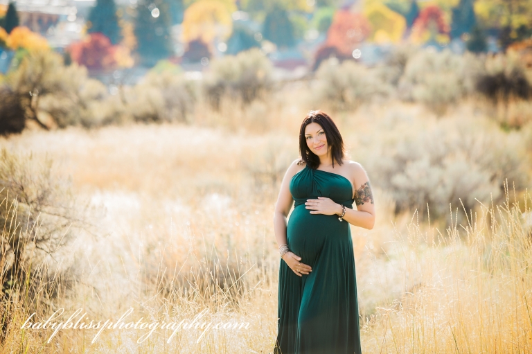 kelowna-maternity-photographer-baby-bliss-photography-www-babyblissphotography-ca-2