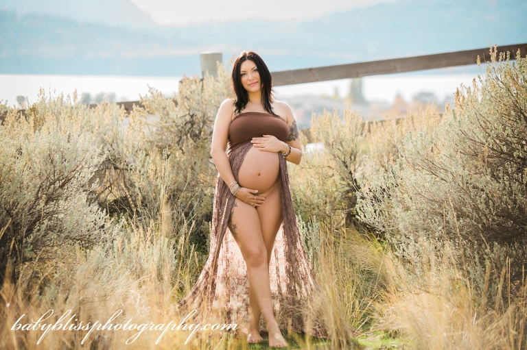 kelowna-maternity-photographer-baby-bliss-photography-www-babyblissphotography-ca-3