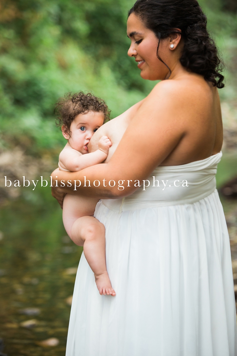 Baby Photographer in Vernon | Baby Bliss Photography | www.babyblissphotography.com